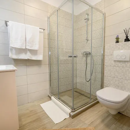 Apartment Black Pearl Loft Mamaia