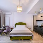 Black Pearl Loft