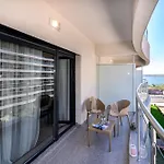 Black Pearl Loft